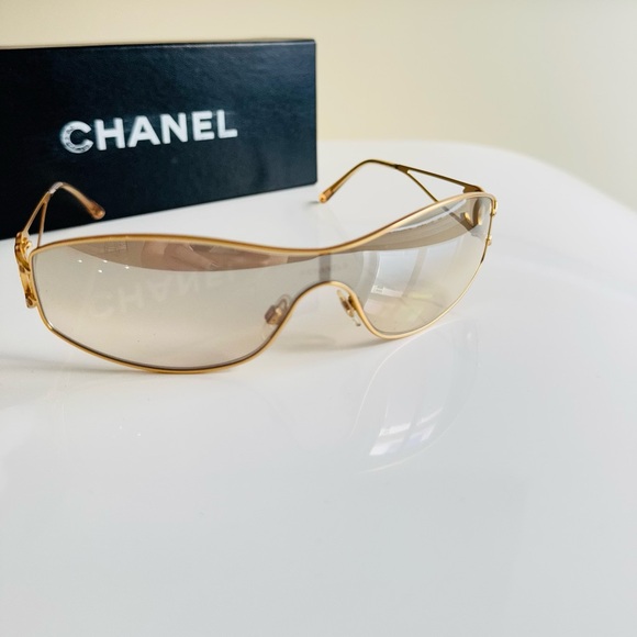 LIKE NEW💫RARE Chanel Authentic Gold CC crystal rimless sunglasses - Picture 8 of 13